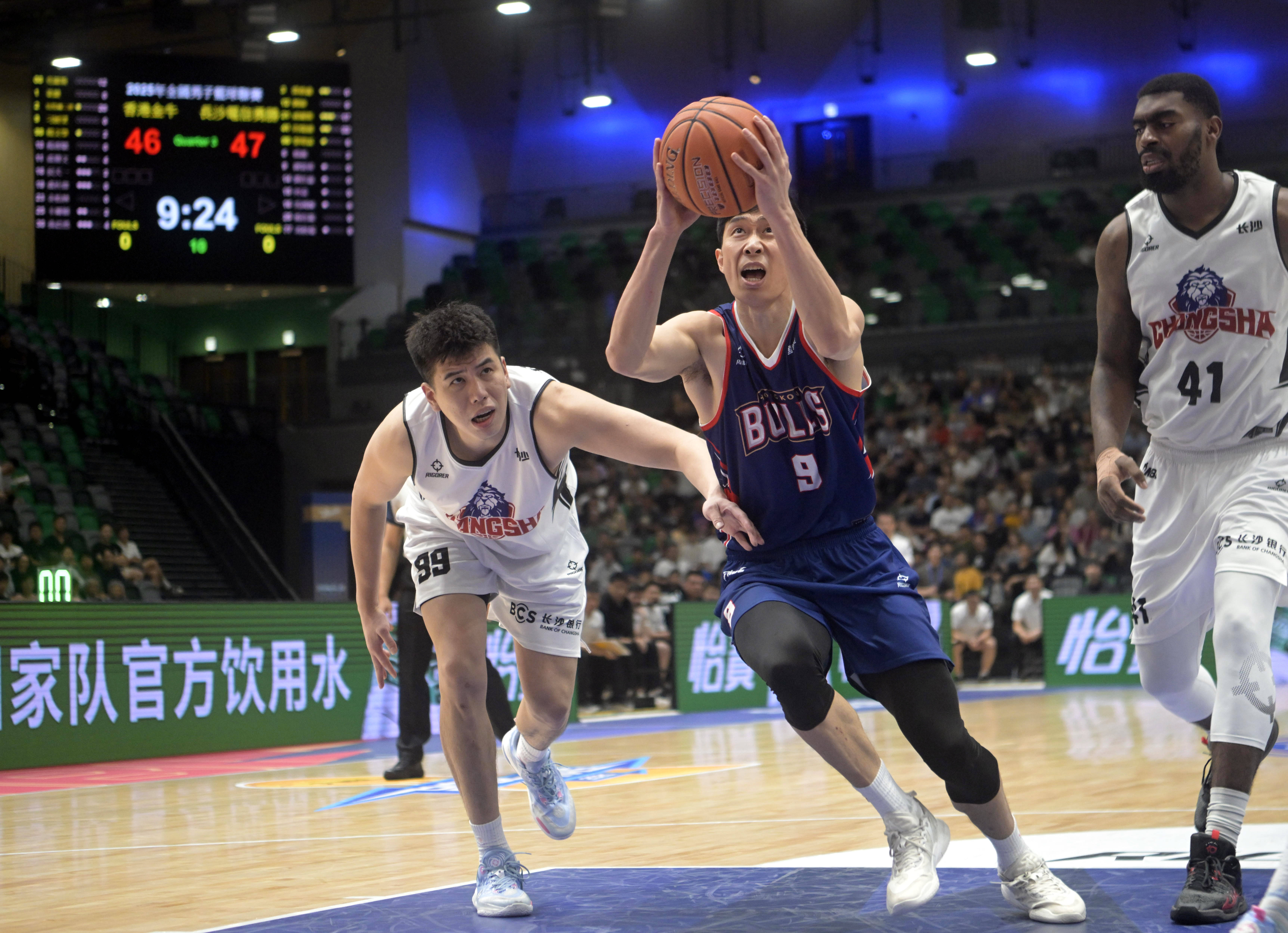 包含广厦男篮围绕欧联豪取连胜Scout在公牛比赛中挺进下一轮，现场解说直呼：赛前纽卡斯尔备战亚冠的词条